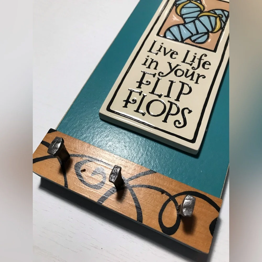 Macone Clay Wall Plaque Key Holder