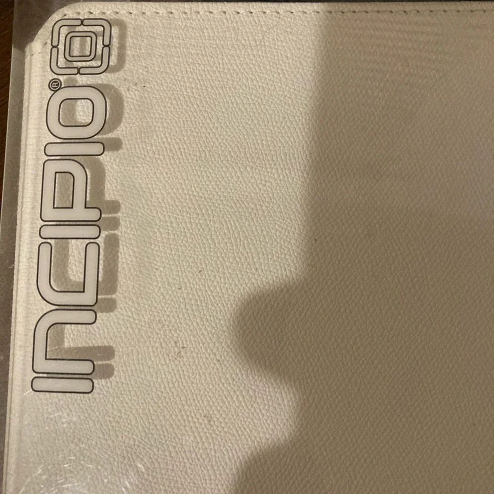 Incipio case ipad convenient
