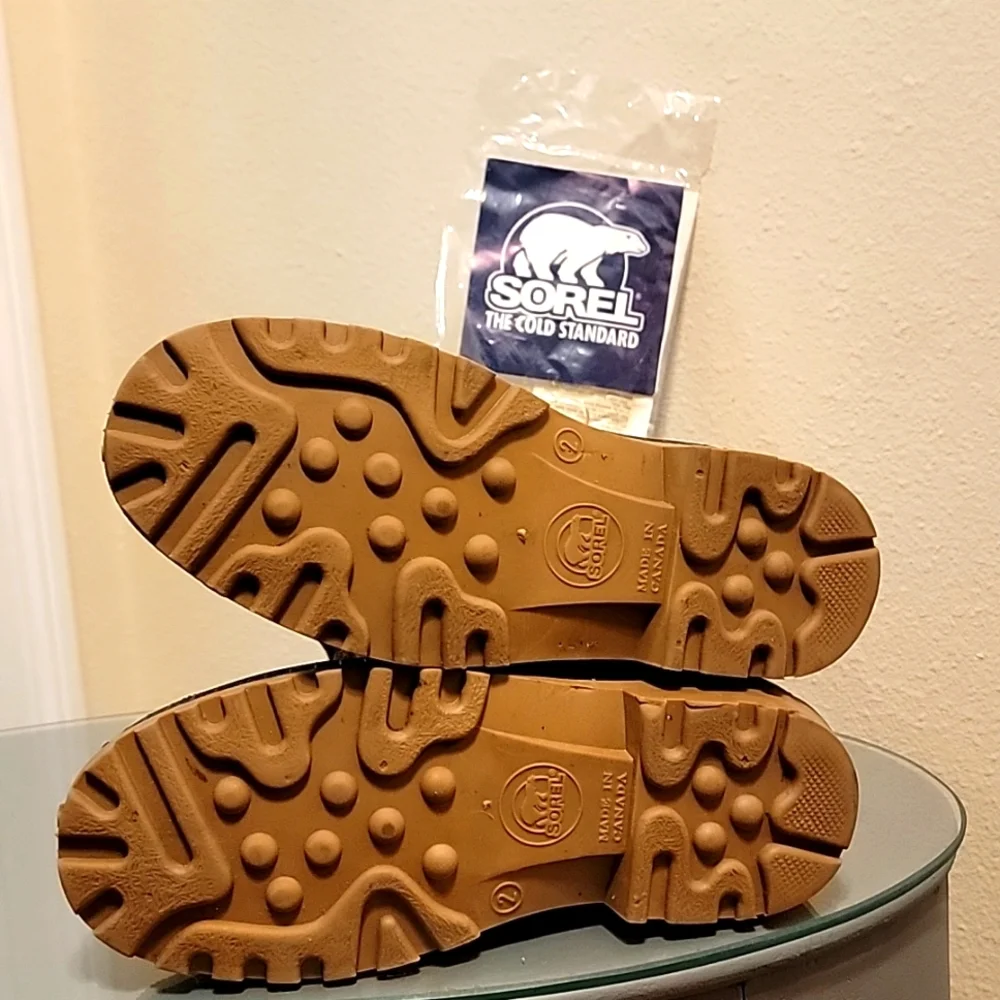 Artic Sorel Boots Youth 2