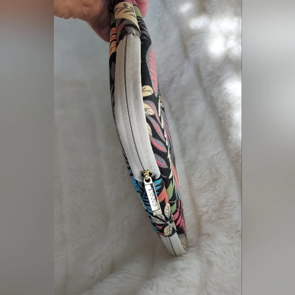 Kayon laptop carrying cover