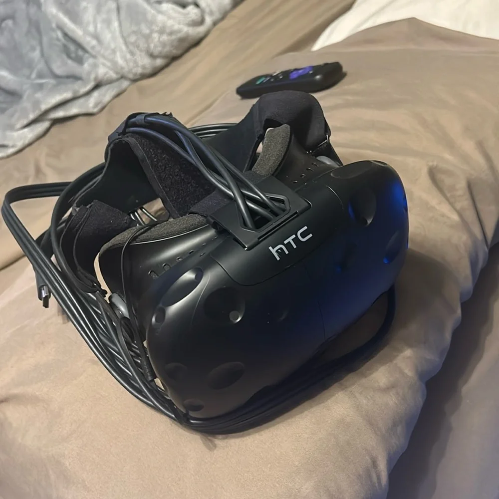 HTC Vive VR headset