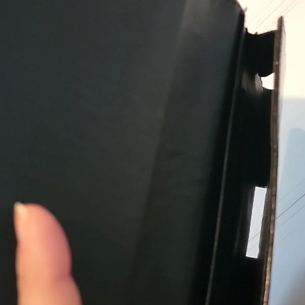 N/A magnet closure
