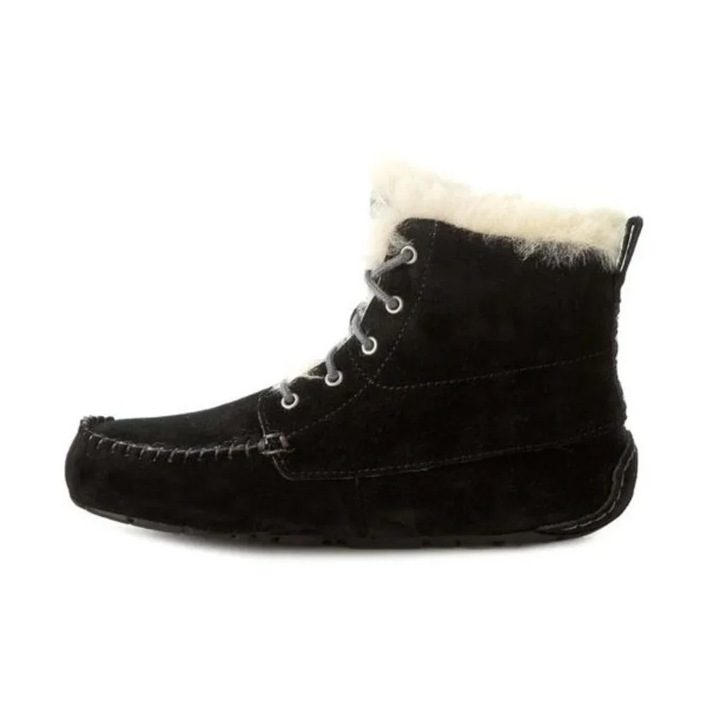 NEW UGG Women Chickaree Black Lace Up Water Resistant Fully Lined Boot