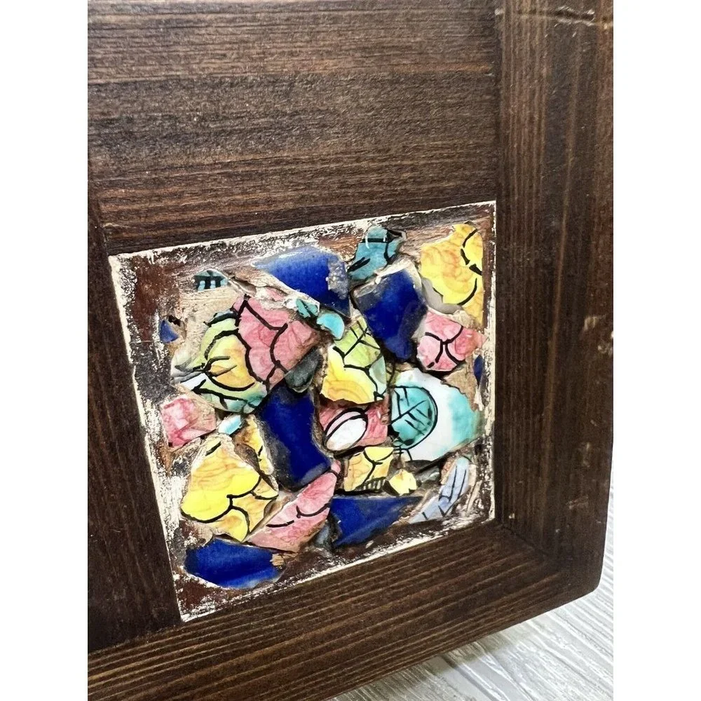 N/A wooden mirror