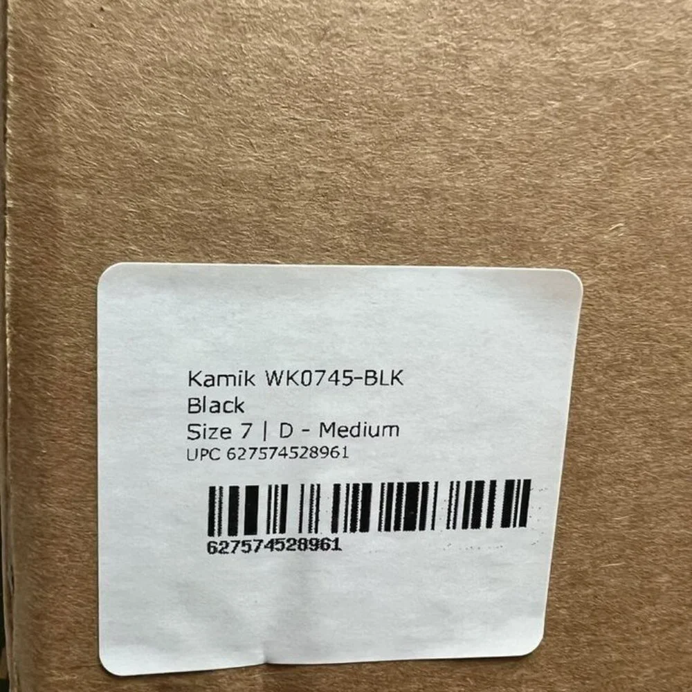 Kamik new box