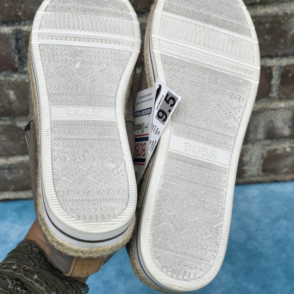 BOBS from Skechers never worn