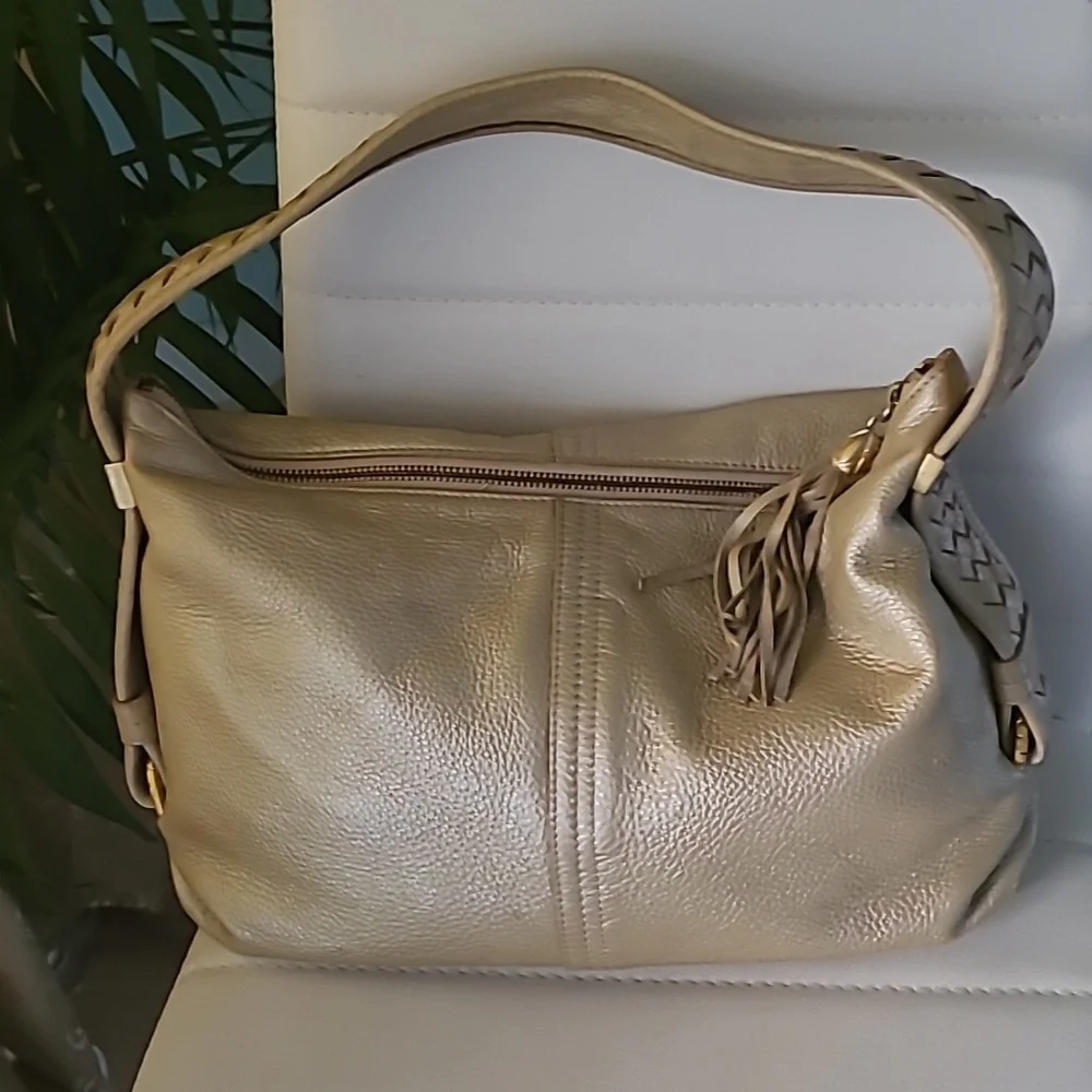 Elliott Lucca beige gold