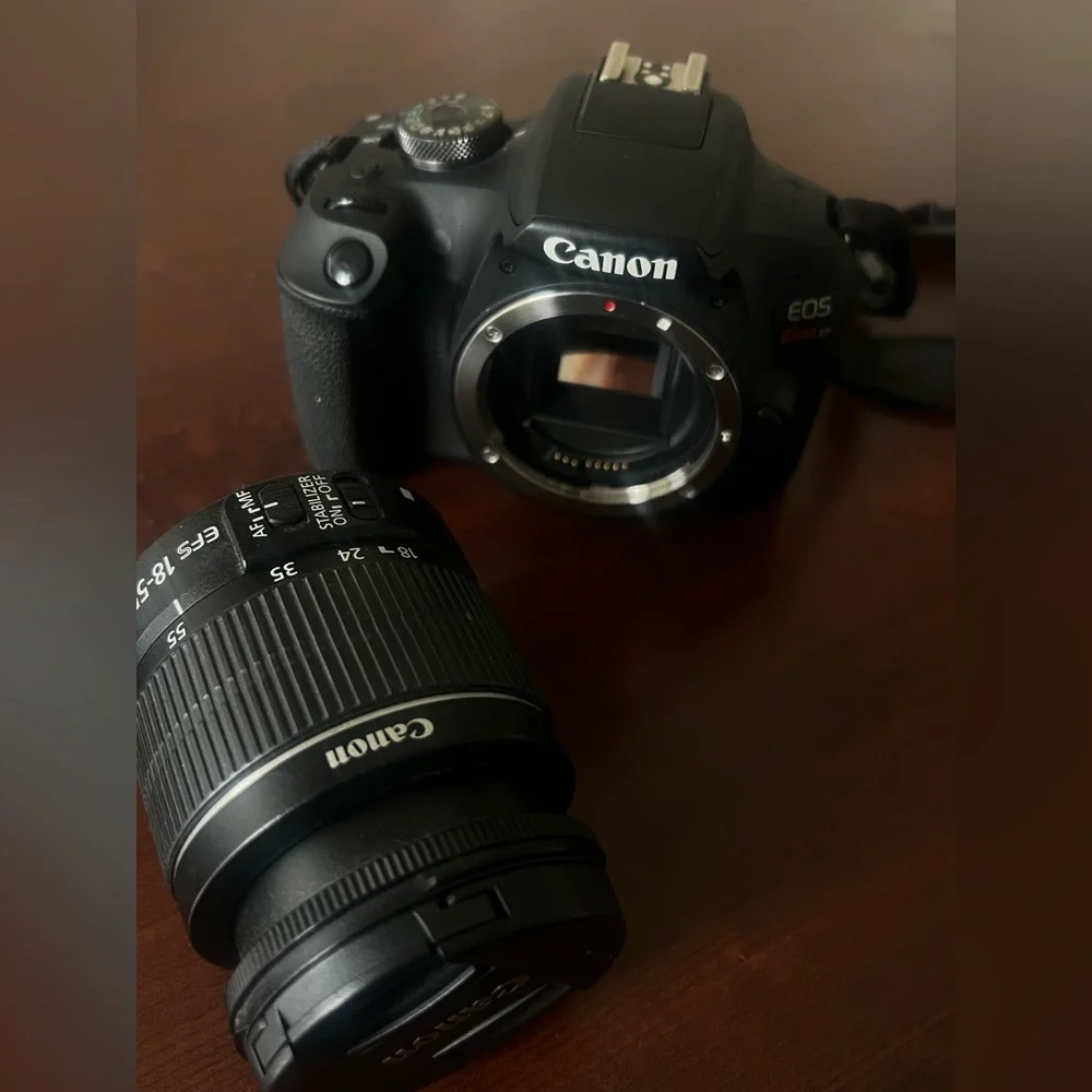 Canon Rebel T7 Camera