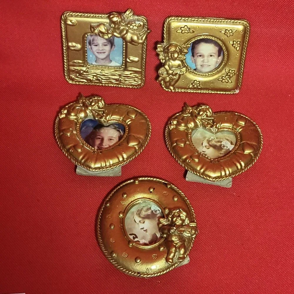 VTG Mini Golden Angel Cherub Picture Photo Frame Magnet Polyresin
