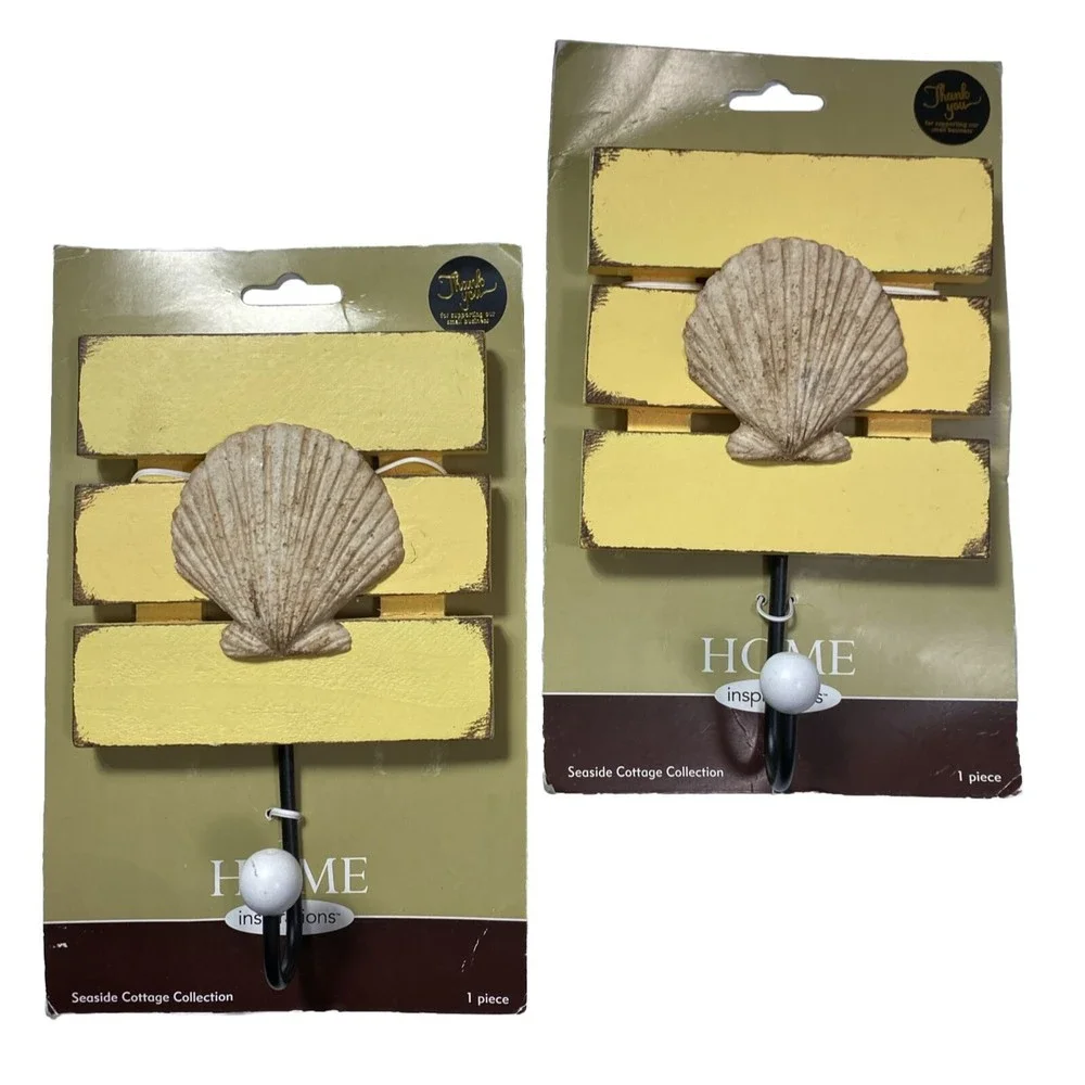 Home Inspirations Wall Hooks 1 PAIR 2 Seashell Shabby Seaside Cottage Ocean Wood