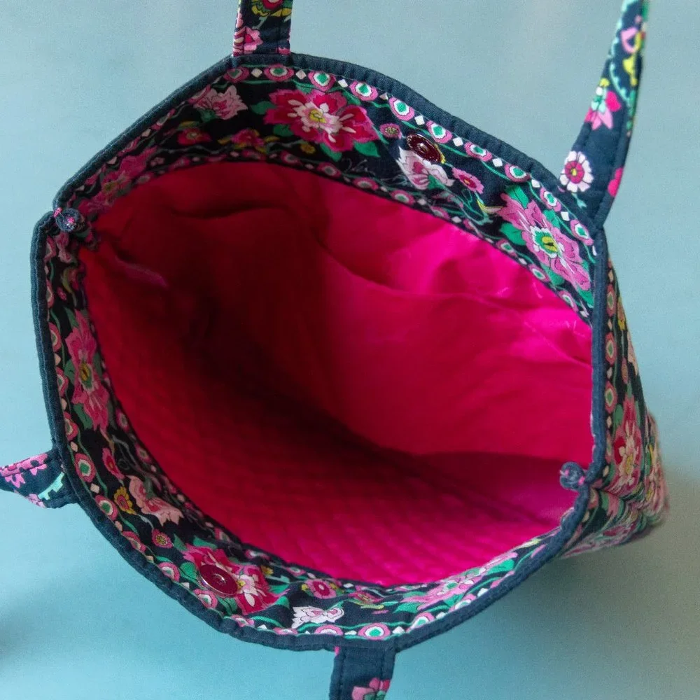 features petal