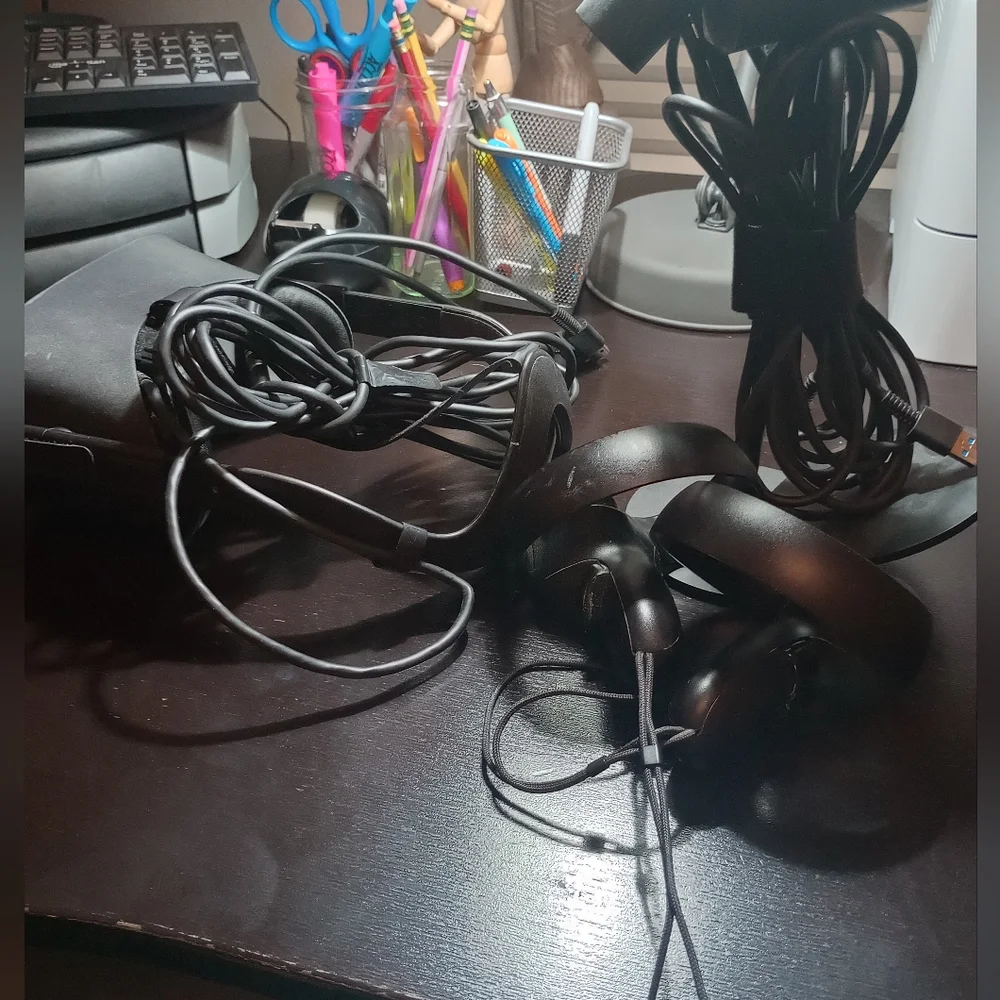 Vr headset with camera and controllers