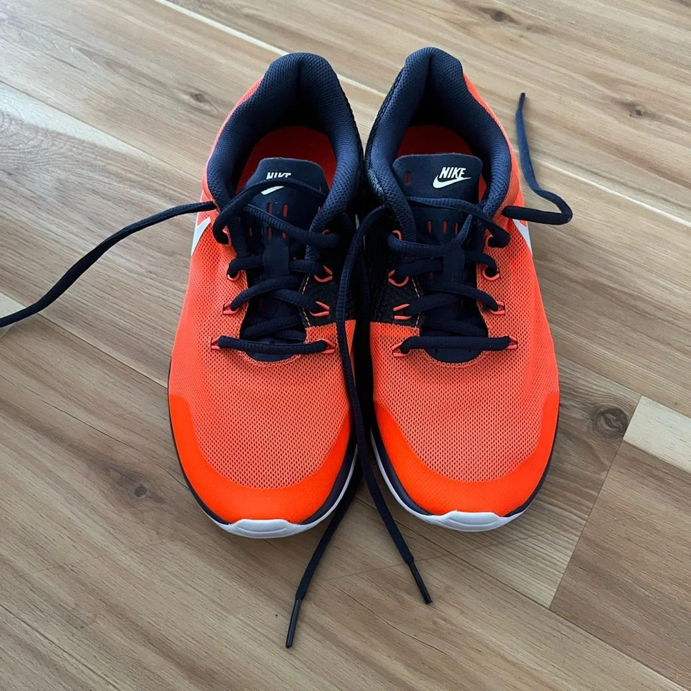 Nike youth sneakers