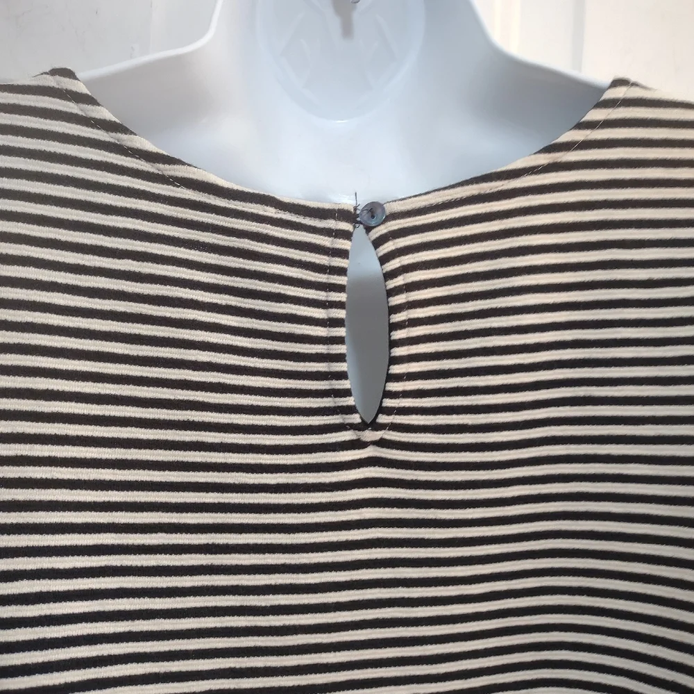Anthropology/Dolan Stripes Puff Sleeve Round Neck Keyhole Back Blouse. S…