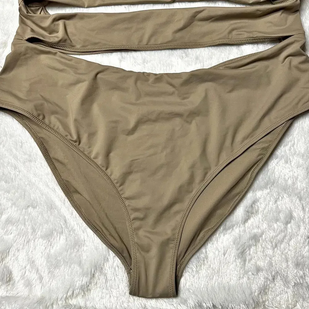 SKIMS brand new