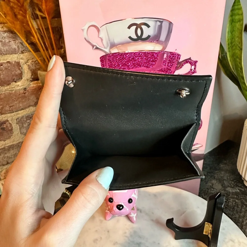 Louis Vuitton Eclipse Discovery Wallet
