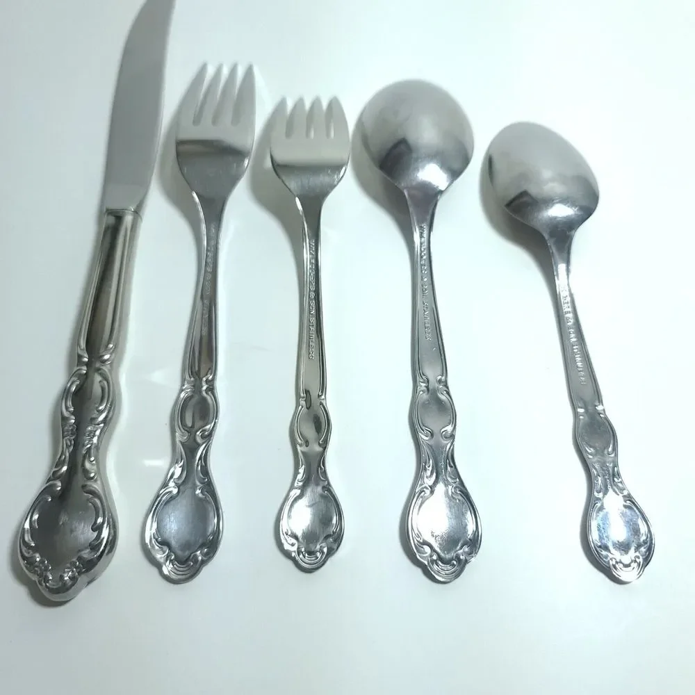 WM. Rogers & Son Royal Manor Single Place Setting Stainless Flatware Set 5 Piece