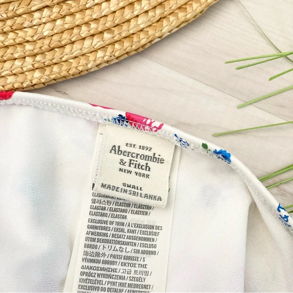 A&F | Abercrombie & Fitch Strawberry Print Swimsuit Bikini Set