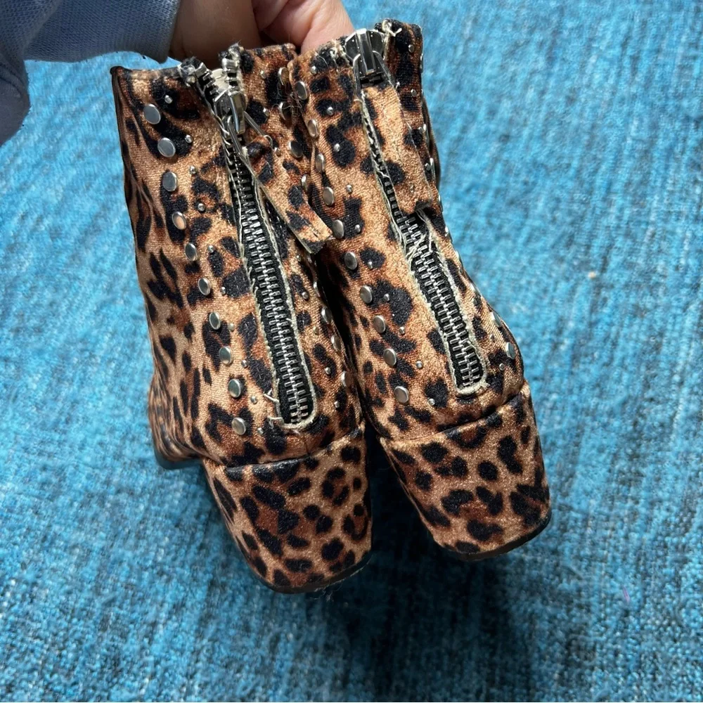 Dolce Vita Leopard Print Ankle Booties in Brown Black