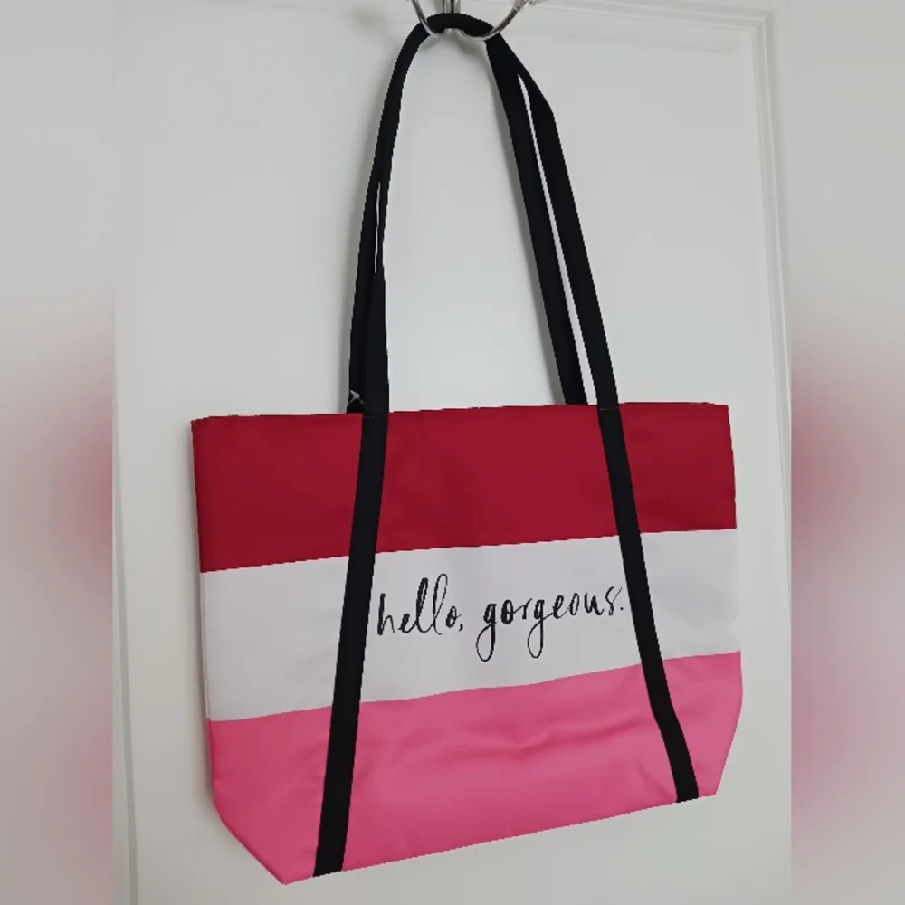 NWT Clinique - Kate Spade Hello Gorgeous Beauty Set! ❤️