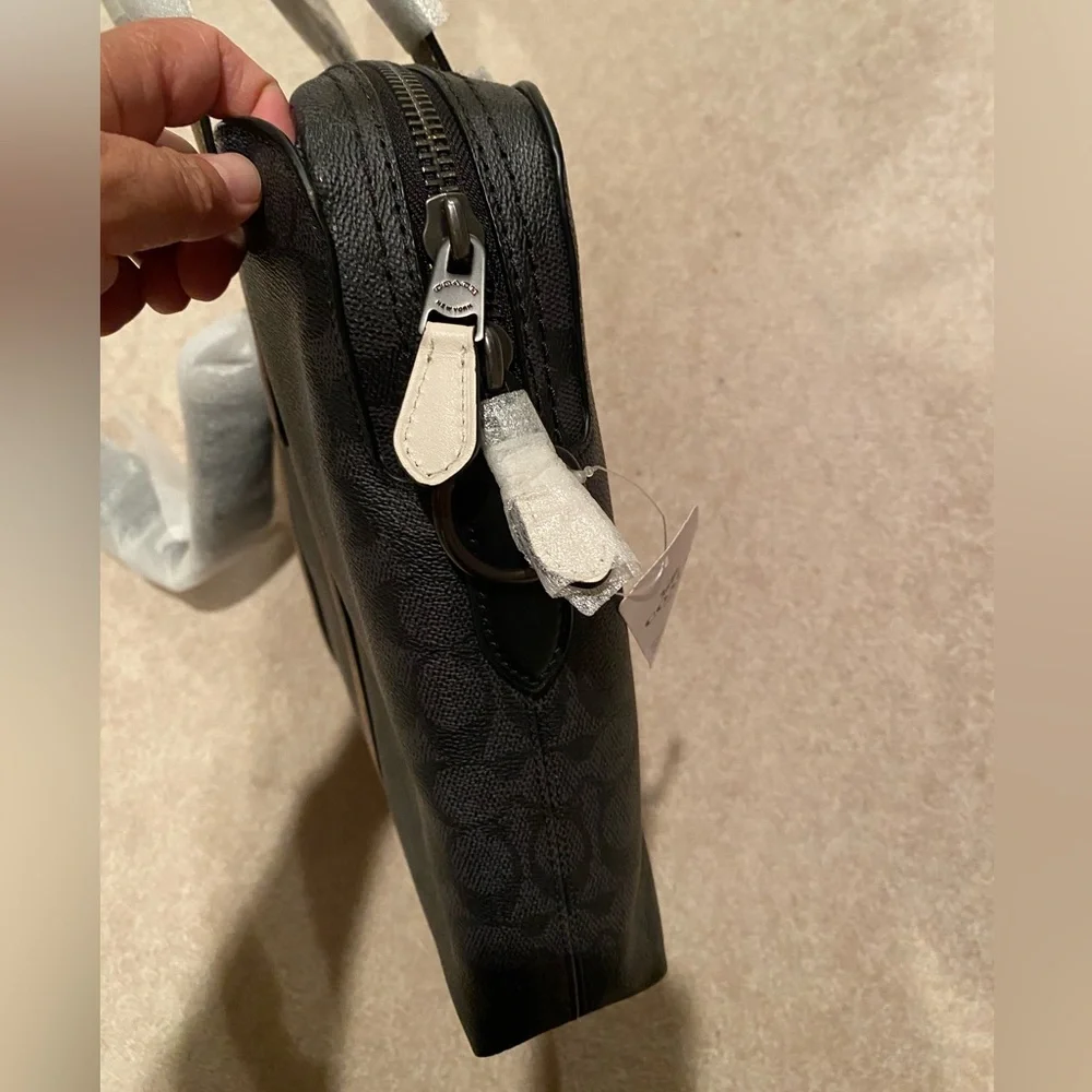 Coach guaranteed men multifunction