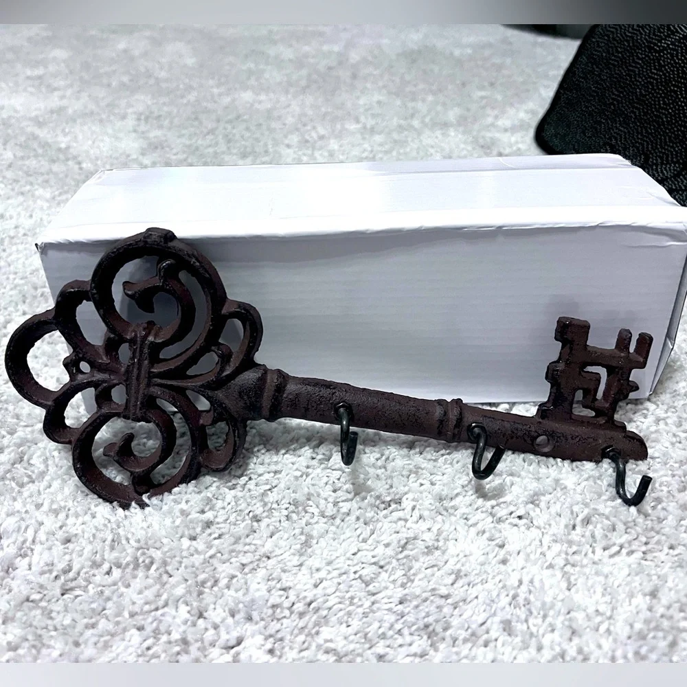 N/A hook rustic holder