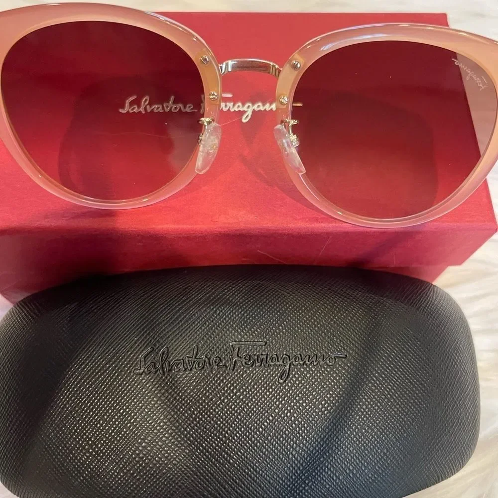 Salvatore Ferragamo salvatore ferragamo