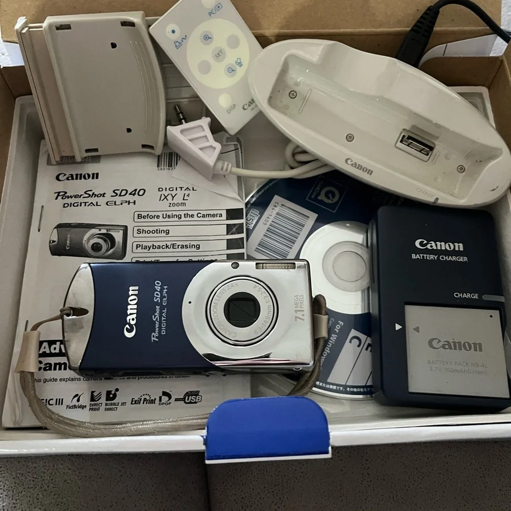 Canon PowerShot SD40 7.1MP Digital Elph blue Camera Lens Error For Parts