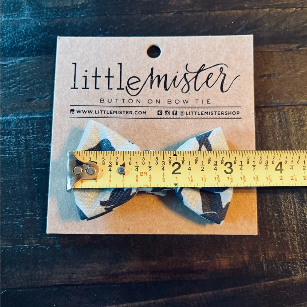 Little Mister button bow