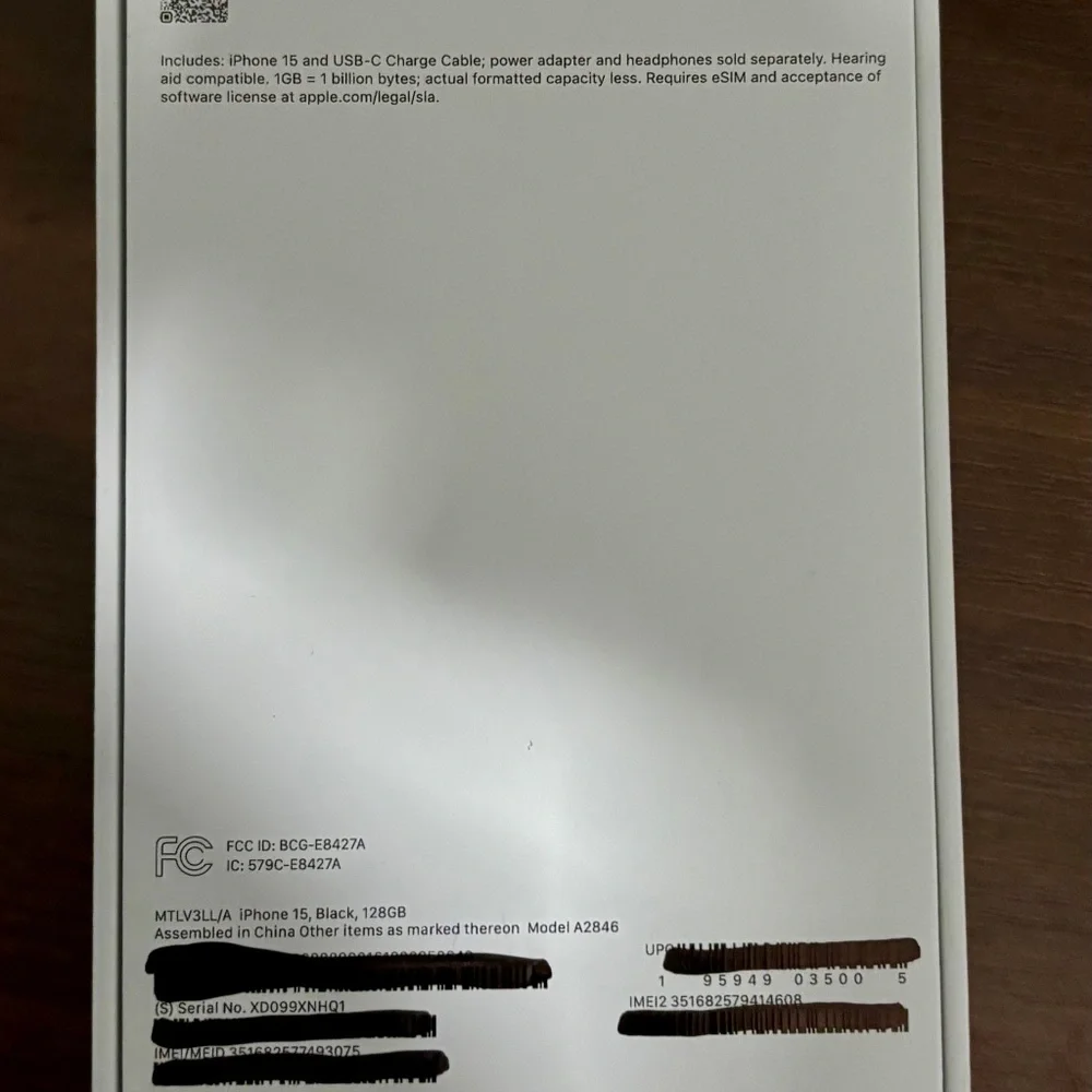 iPhone 15 Box