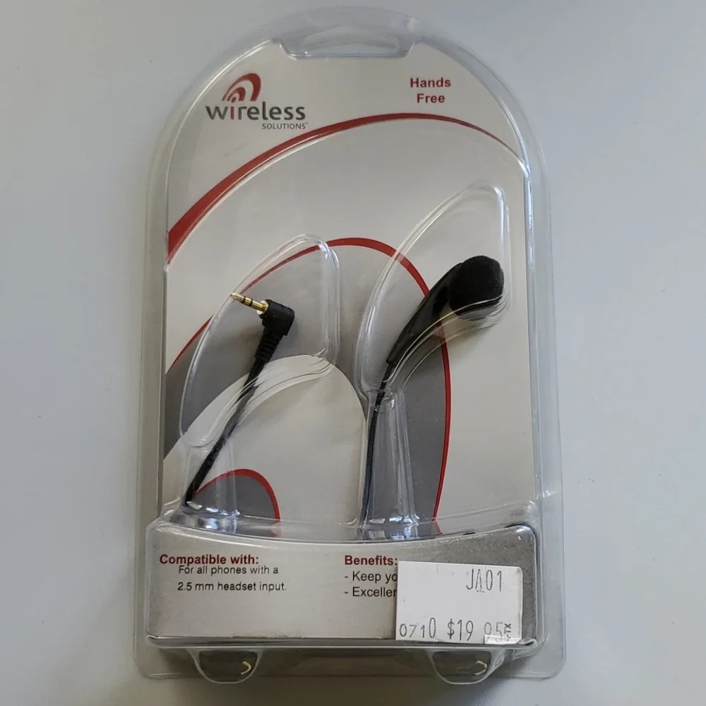 NWT Mono Earbud Headset