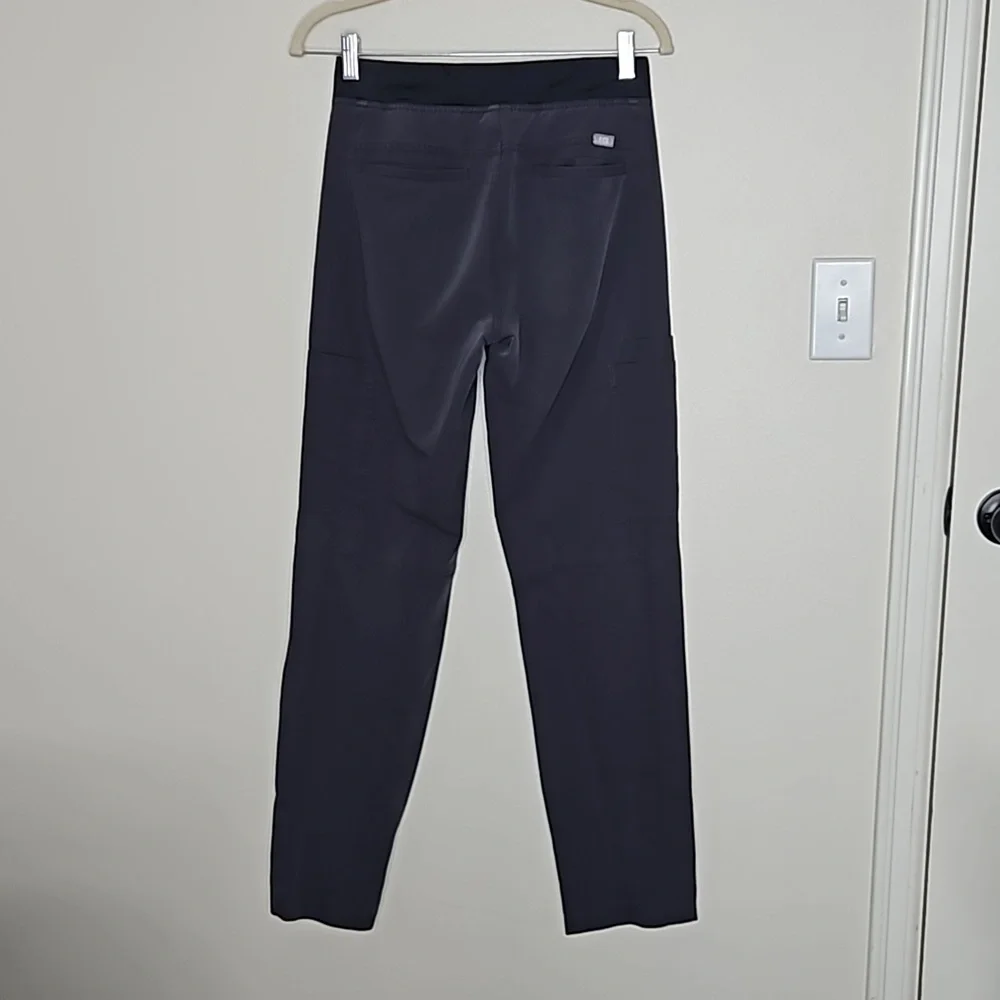 Figs Axim Cargo Scrub Pants Size XS