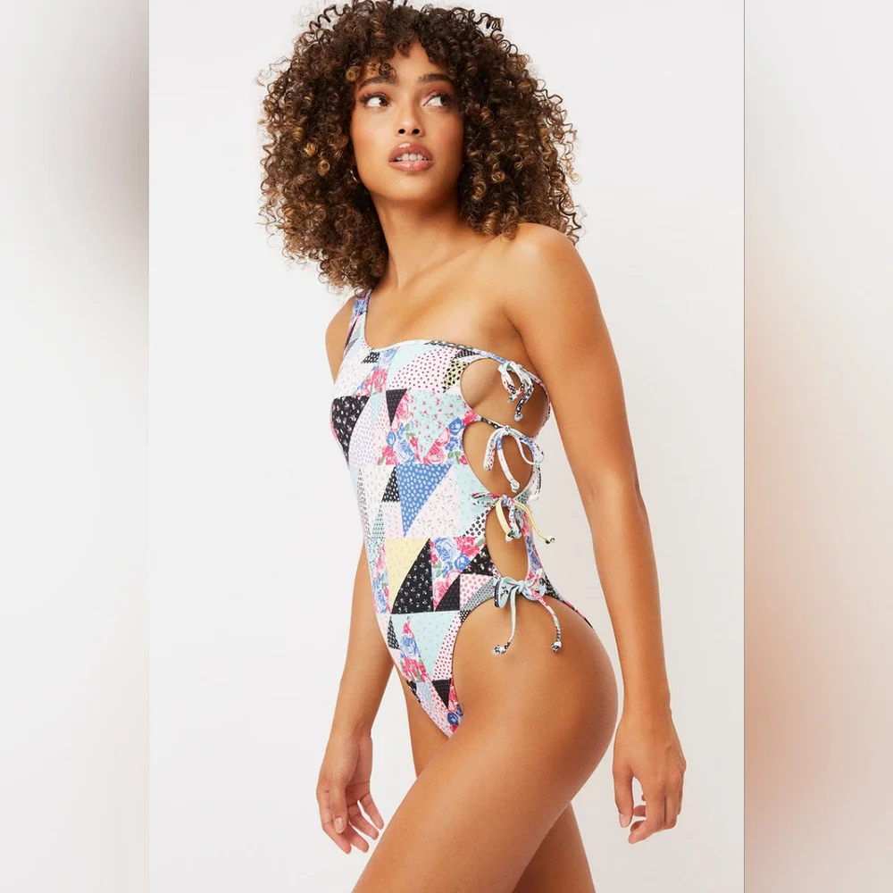 FRANKIES BIKINIS Honey One Shoulder Cheeky One Piece Swimsuit Size XS