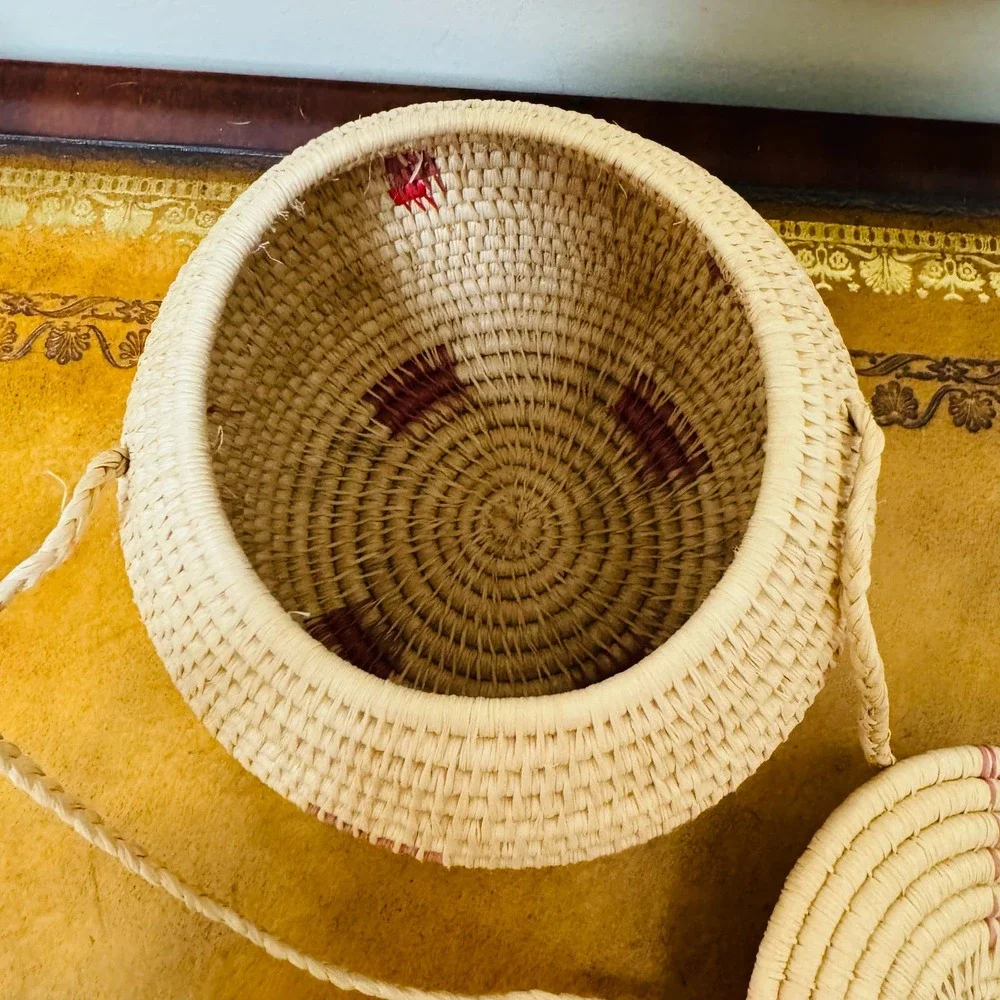 Vintage handwoven organize