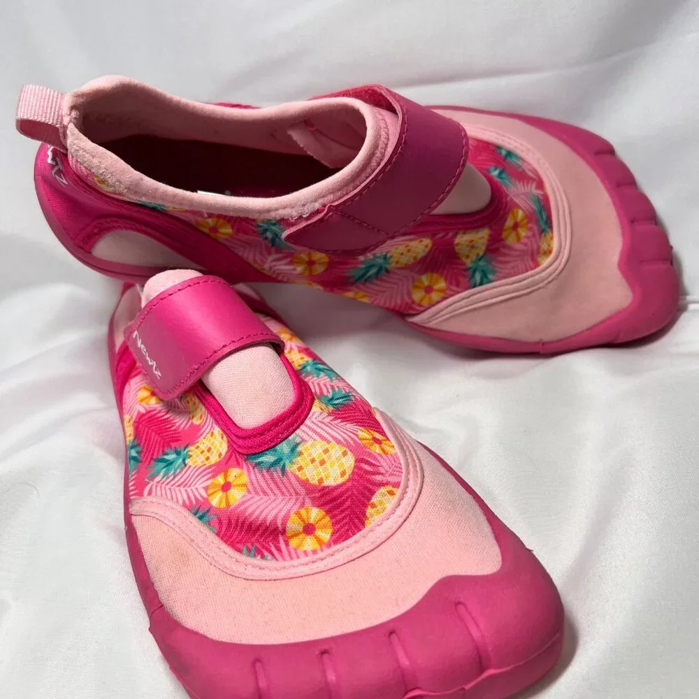 Newtz Water Shoes-Girls-Size 2/3-Tropical-Pink-:Pineapple-Beach-Sand-Summer Fun