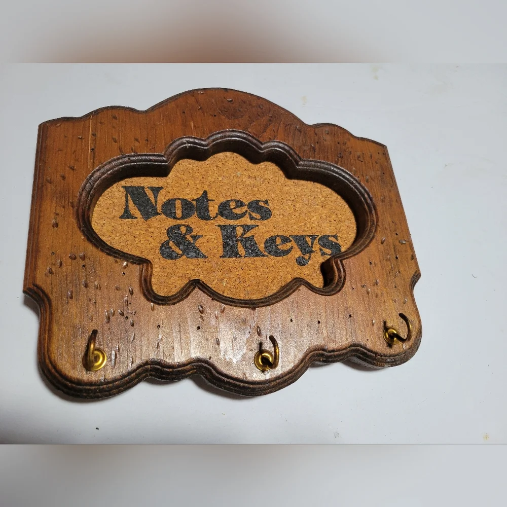 Notes & Keys Holder