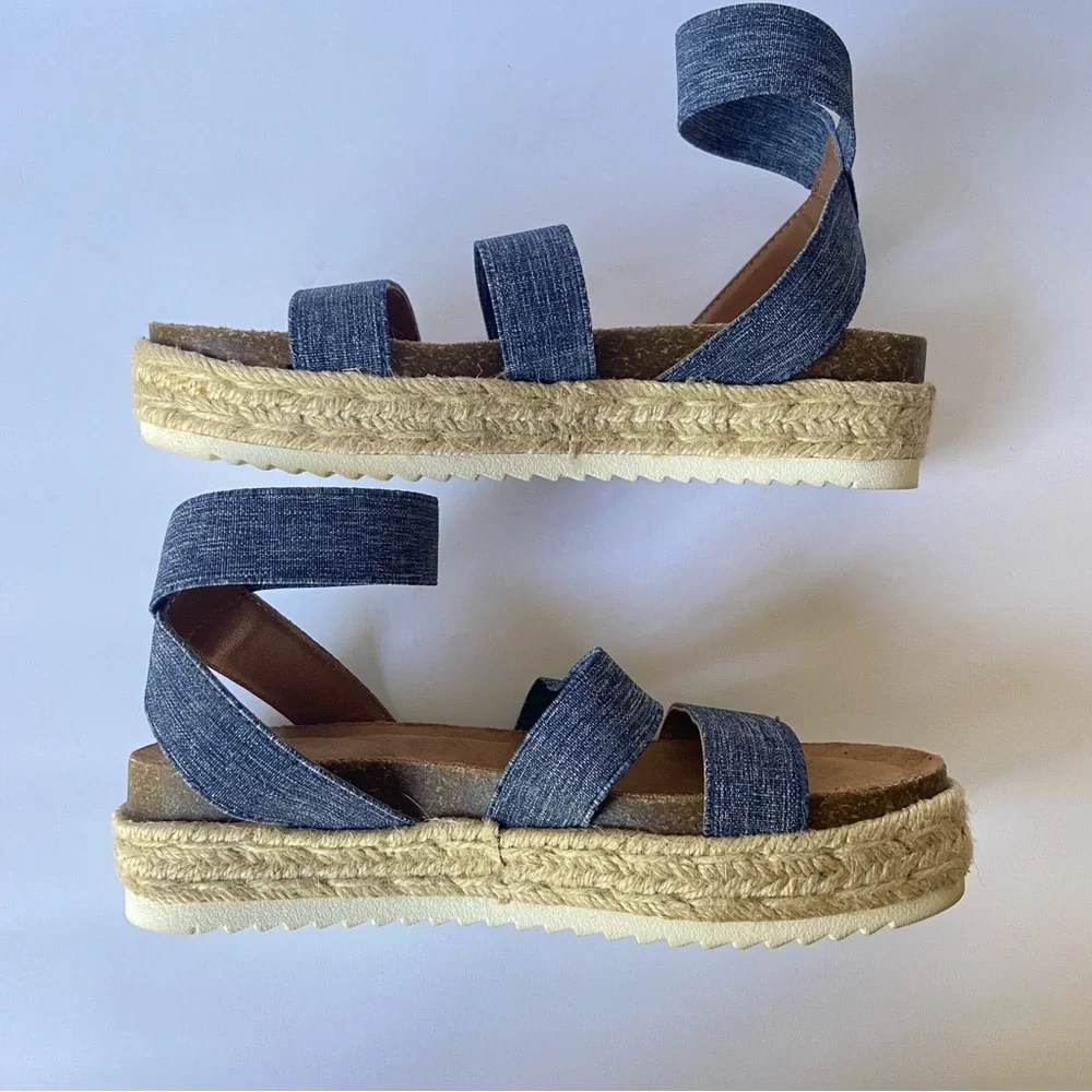 Jellypop Halstein Platform Esparille Sandals Size 2