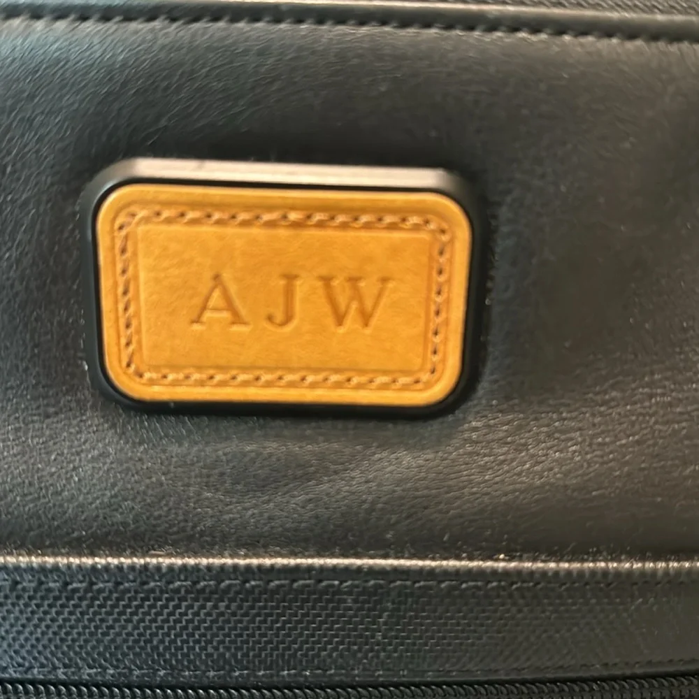 Tumi excellent almost