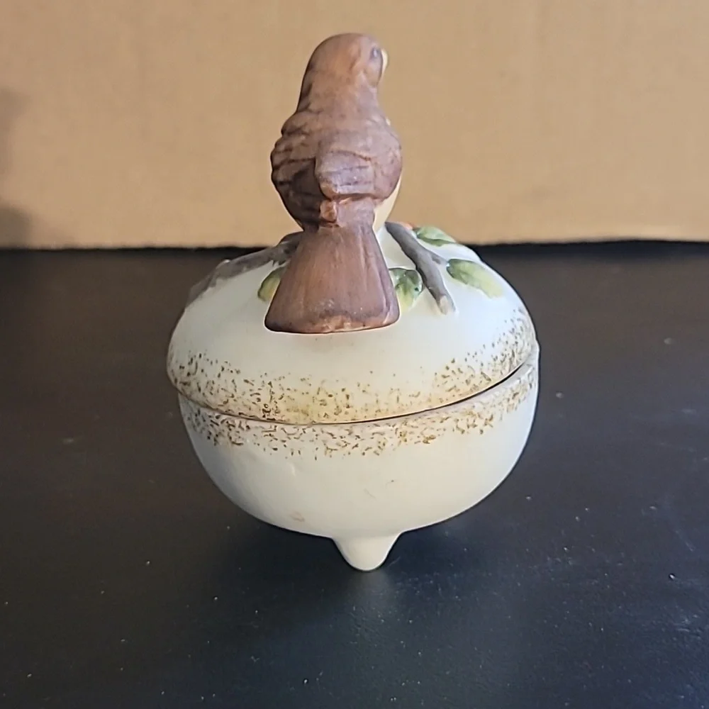 Unbranded vintage bird