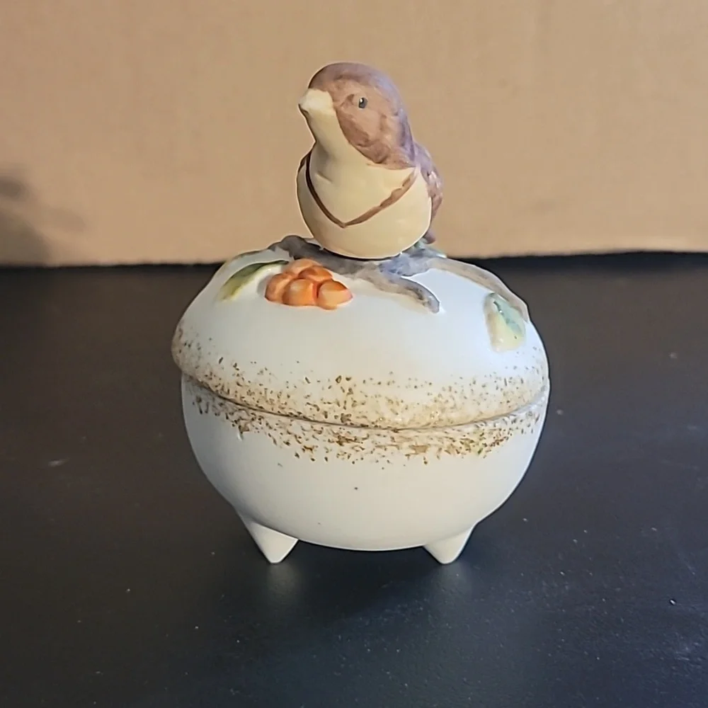 Unbranded vintage bird