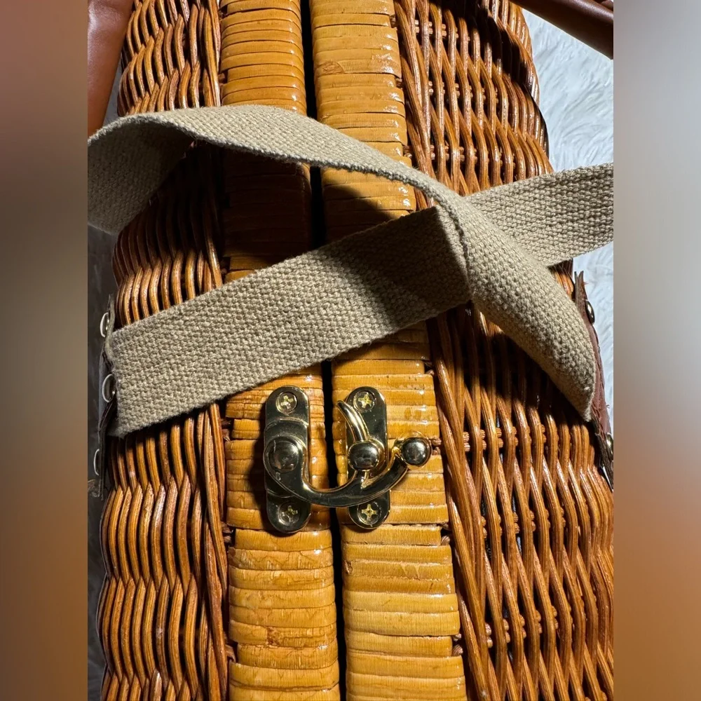 VINTAGE Picnic Time Grill And Basket Set Brandnew