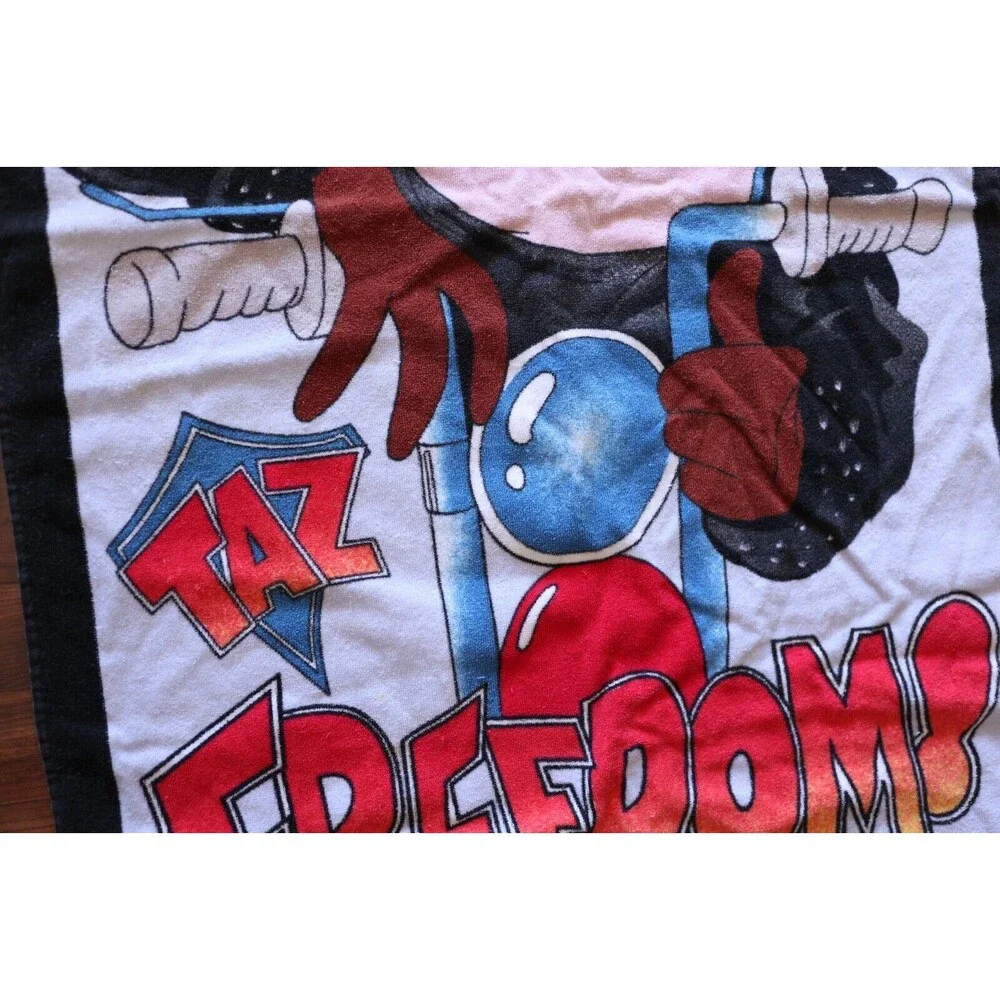 Vintage Myrtle Beach Taz Devil Motorcycle Beach Towel 52x27 Looney Tunes