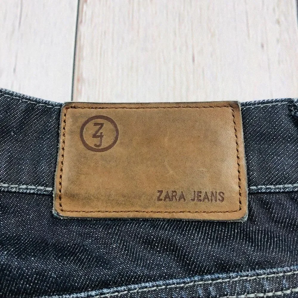 Zara Dark Wash Skinny Jeans Size 31 inseam…
