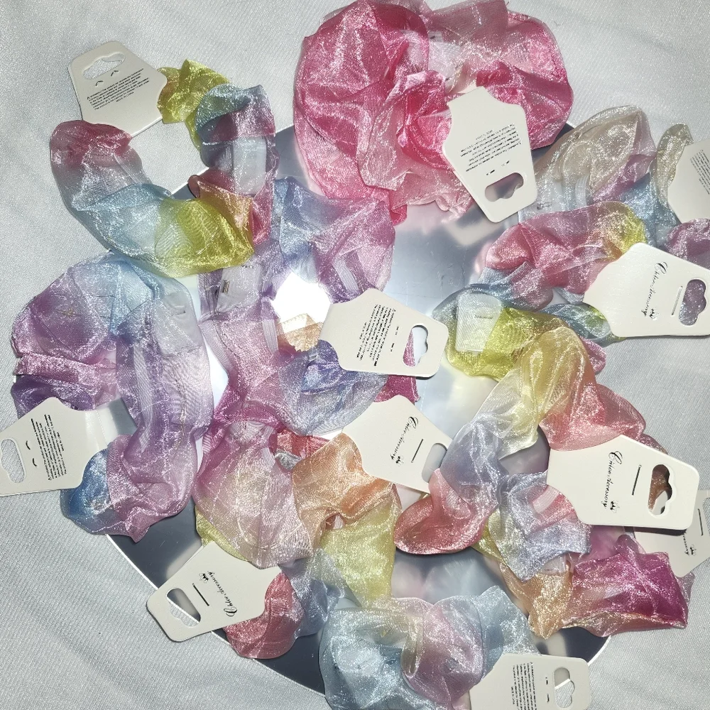 RESELLERS 148 PIECE BUNDLE OF VARIOUS HAIR ACCESSORIES 😍