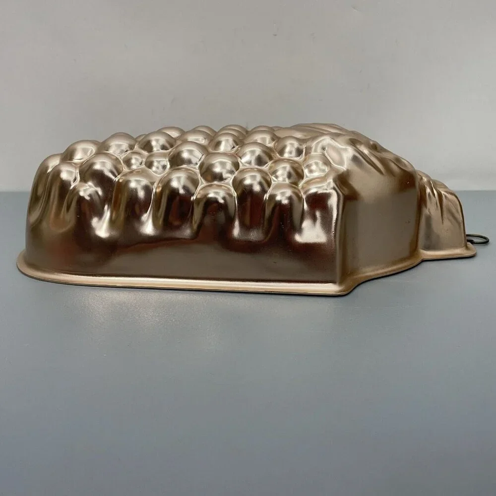 Vintage Mirro Grape Bunch Mold Cake Pan Copper Tone Aluminum Wall Decor USA