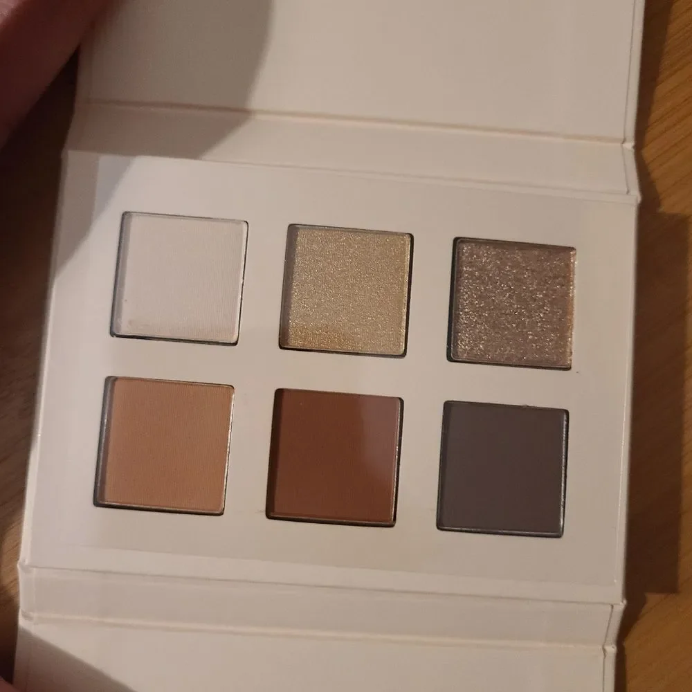 LC Lauren Conrad gorgeous palette