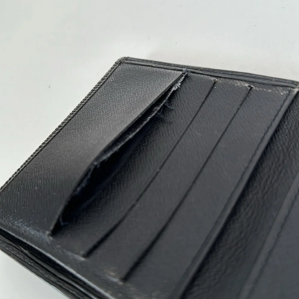 Authentic LOUIS VUITTON Mens Epi Bifold Wallet- Black