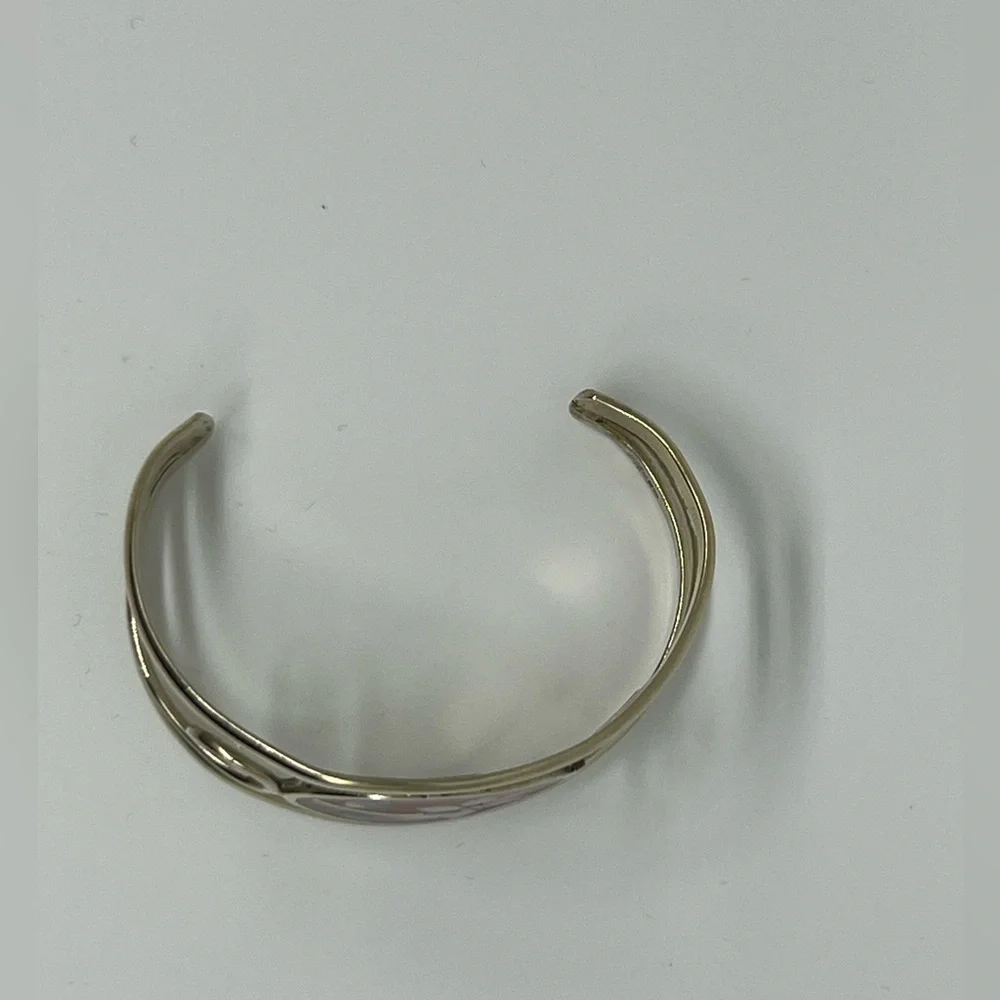 N/A silver bottom