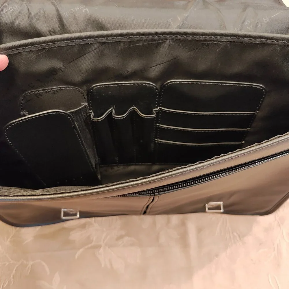 Kenneth Cole Reaction always ve