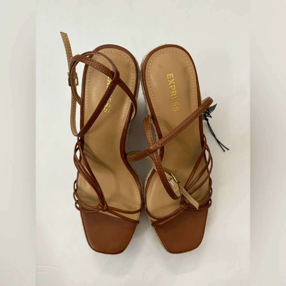 Express Women Brown Tan Wedge Platform Strappy Sandals Size 8 Casual Weekend